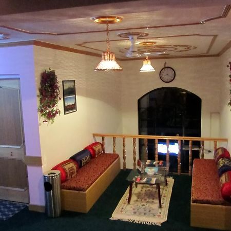Royal Star Inn Σριναγκάρ Εξωτερικό φωτογραφία
