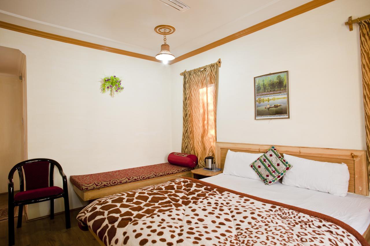 Royal Star Inn Σριναγκάρ Εξωτερικό φωτογραφία
